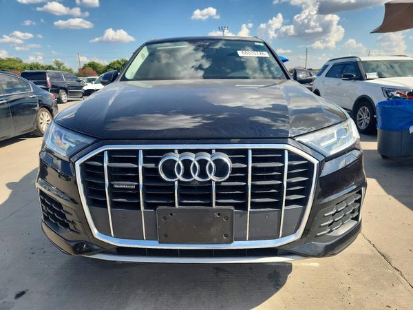 2020 AUDI Q7 quattro Premium Plus