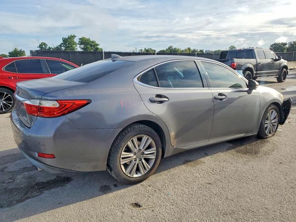 2015 LEXUS ES