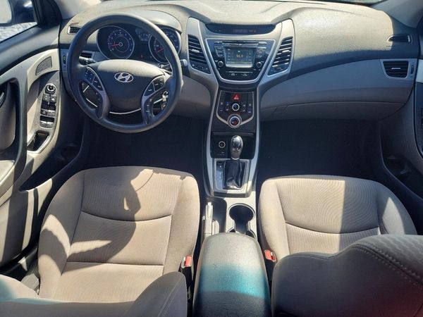 2015 HYUNDAI ELANTRA GLS(Middle)