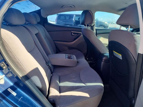 2015 HYUNDAI ELANTRA GLS(Middle)