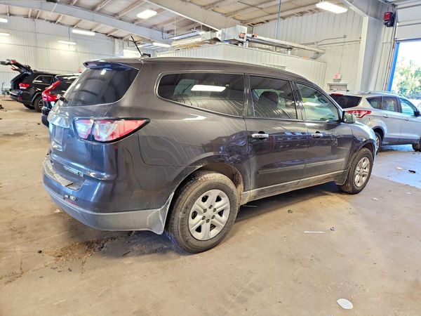 2015 CHEVROLET TRAVERSE LS