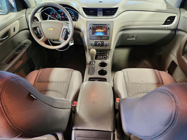 2015 CHEVROLET TRAVERSE LS