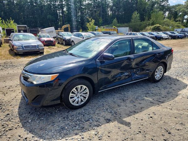 2012 TOYOTA CAMRY