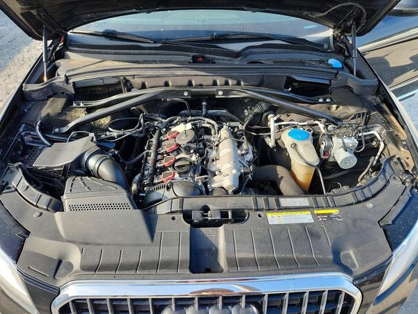 2016 AUDI Q5 quattro Premium Plus — Engine bay