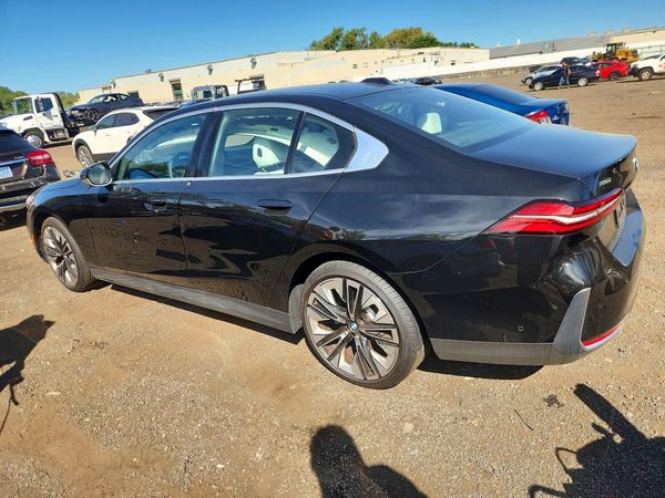 2026 BMW 530 xDrive — DSRA