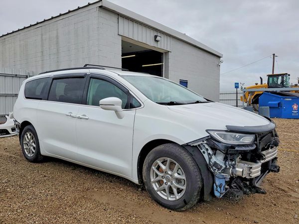 2022 CHRYSLER PACIFICA