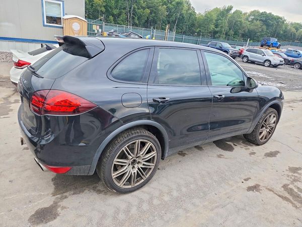 2012 PORSCHE CAYENNE Turbo — PSRA