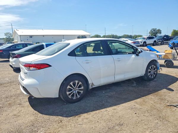 2022 TOYOTA COROLLA LE