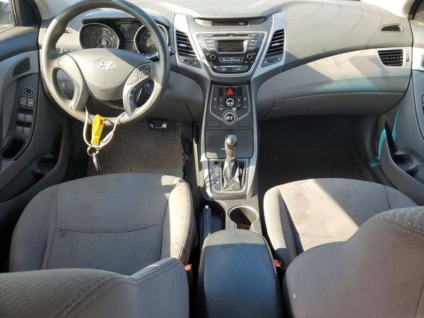 2015 HYUNDAI ELANTRA GLS(Middle)