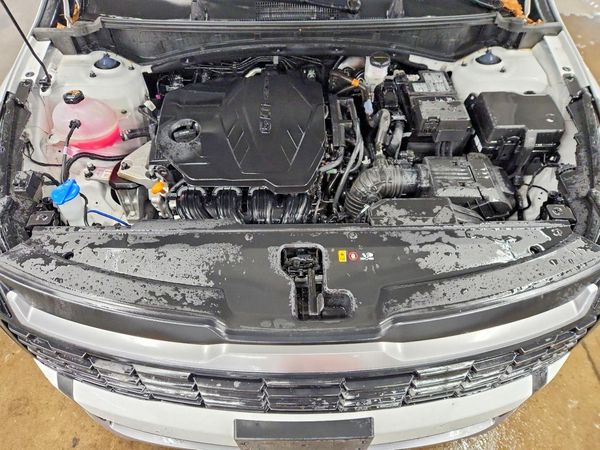 2026 KIA SPORTAGE LX — Engine bay