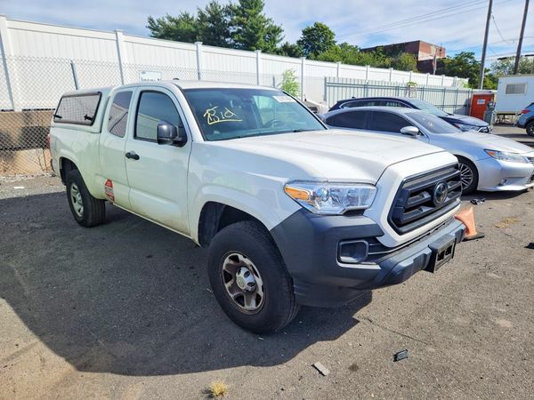 2021 TOYOTA TACOMA SR5 — Passenger 3/4