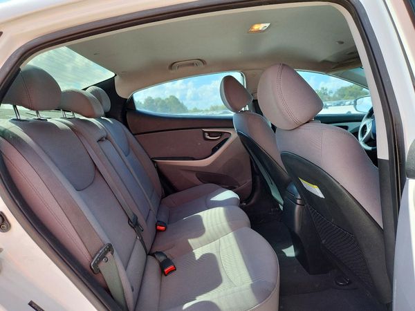 2016 HYUNDAI ELANTRA