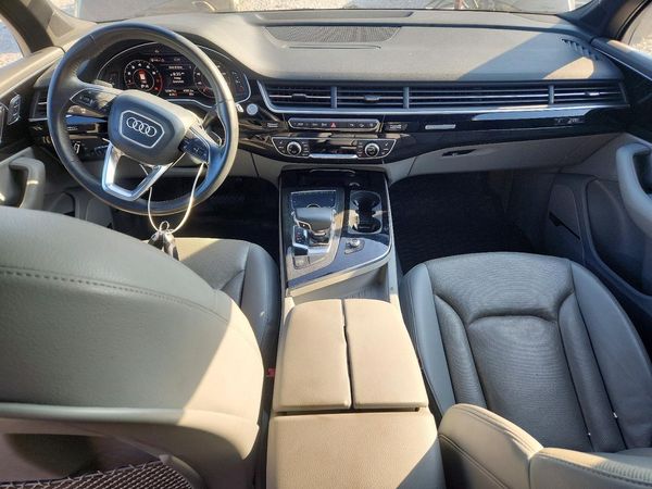 2017 AUDI Q7
