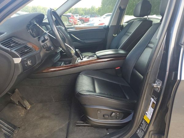 2012 BMW X5 xDrive35i — DENT
