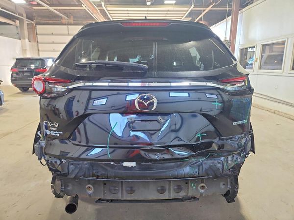 2022 MAZDA CX-9
