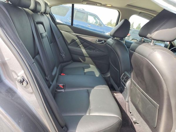 2014 INFINITI Q50