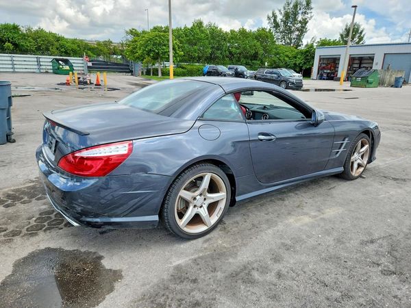 2013 MERCEDES-BENZ SL SL550
