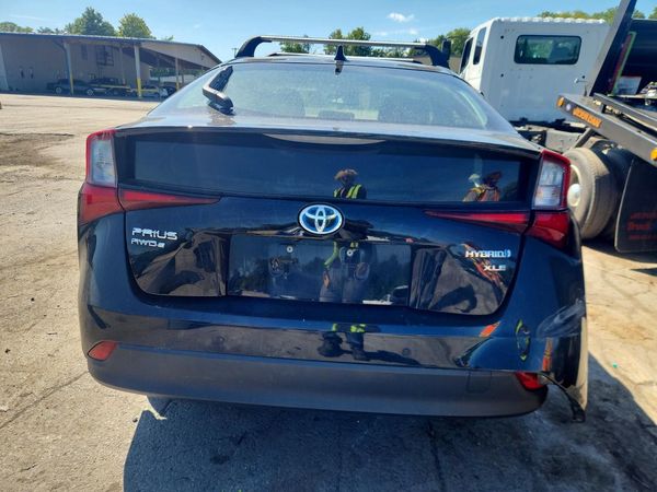 2022 TOYOTA PRIUS