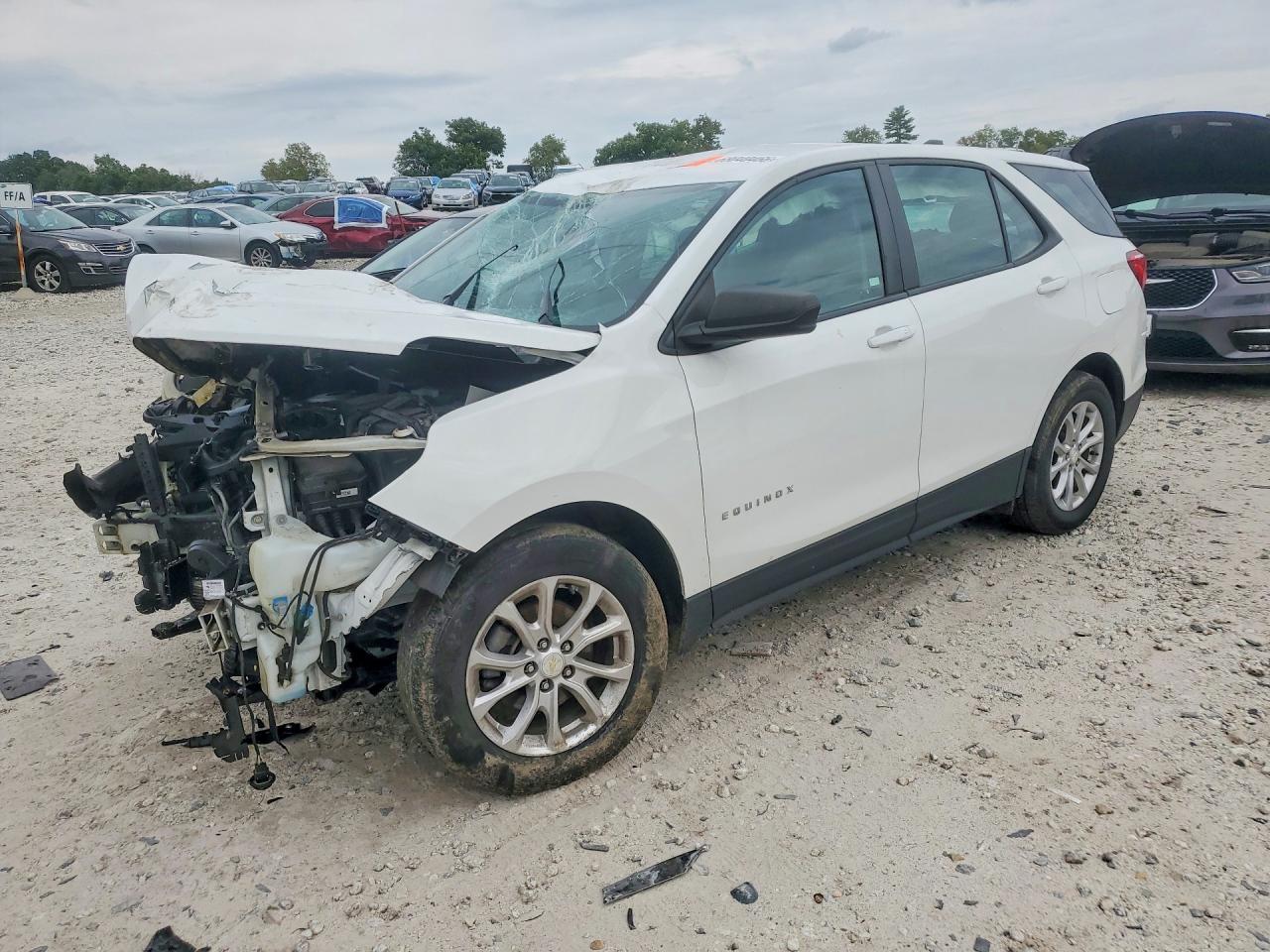 2021 CHEVROLET EQUINOX LS — Front 3/4