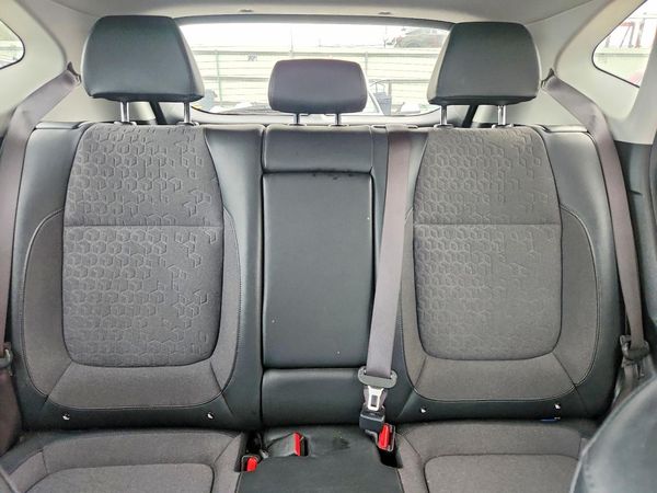 2024 KIA SELTOS S, X-Line