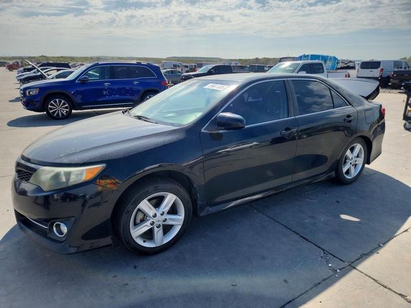 2013 TOYOTA CAMRY