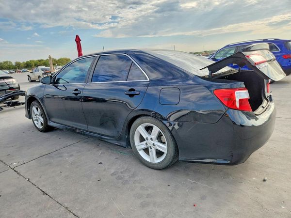 2013 TOYOTA CAMRY