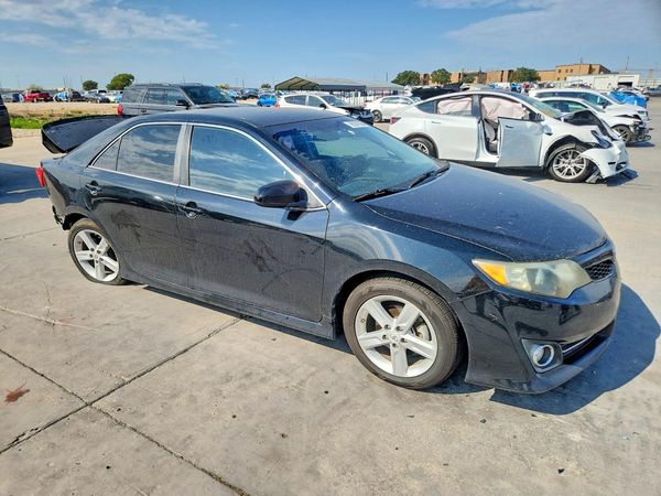 2013 TOYOTA CAMRY