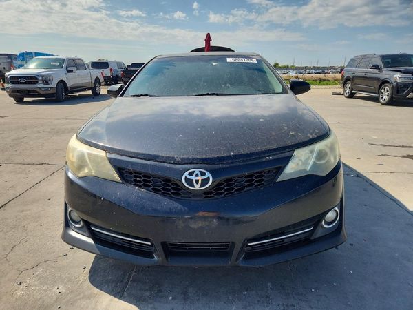 2013 TOYOTA CAMRY