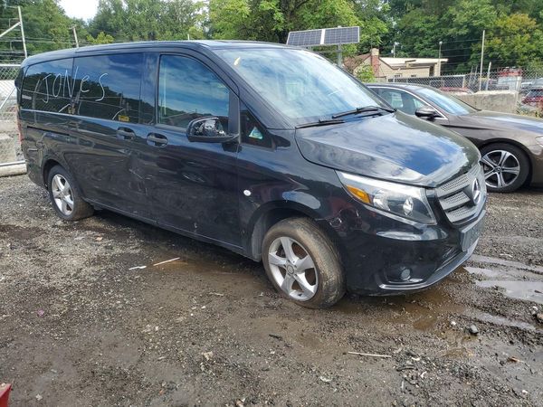 2018 MERCEDES-BENZ METRIS — Passenger 3/4