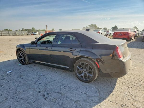 2022 CHRYSLER 300
