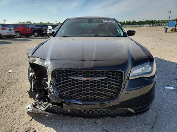 2022 CHRYSLER 300