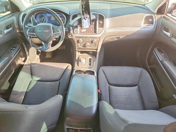 2022 CHRYSLER 300
