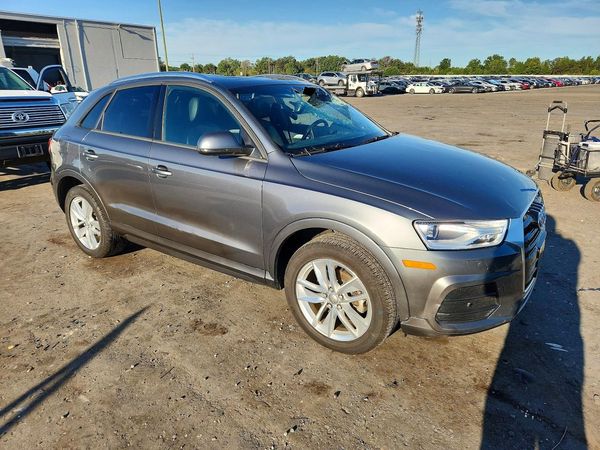 2017 AUDI Q3 quattro Premium