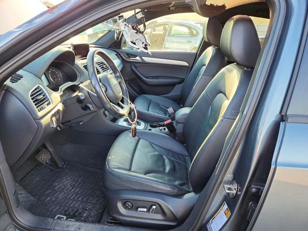 2017 AUDI Q3 quattro Premium