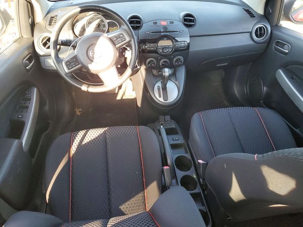 2012 MAZDA 2 Touring/GS