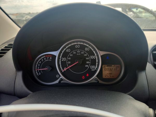 2012 MAZDA 2 Touring/GS