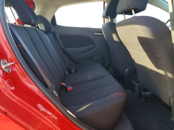 2012 MAZDA 2 Touring/GS