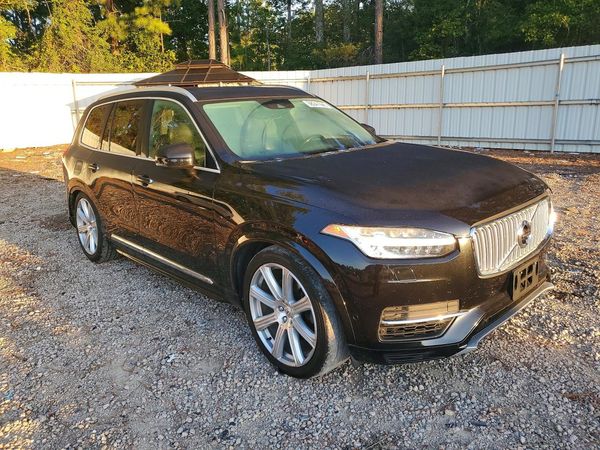 2017 VOLVO XC90
