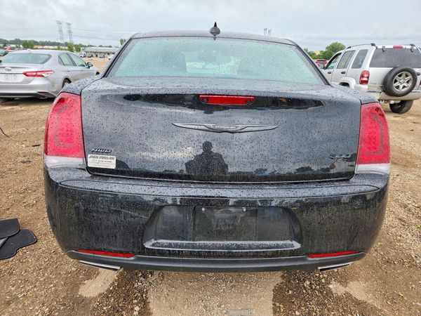 2021 CHRYSLER 300