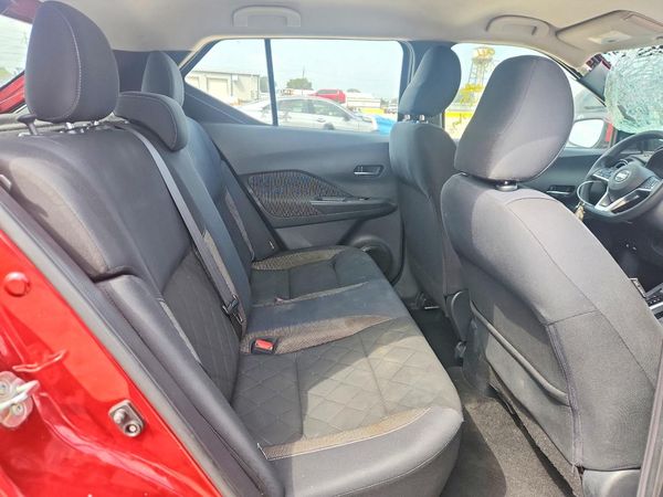 2020 NISSAN KICKS