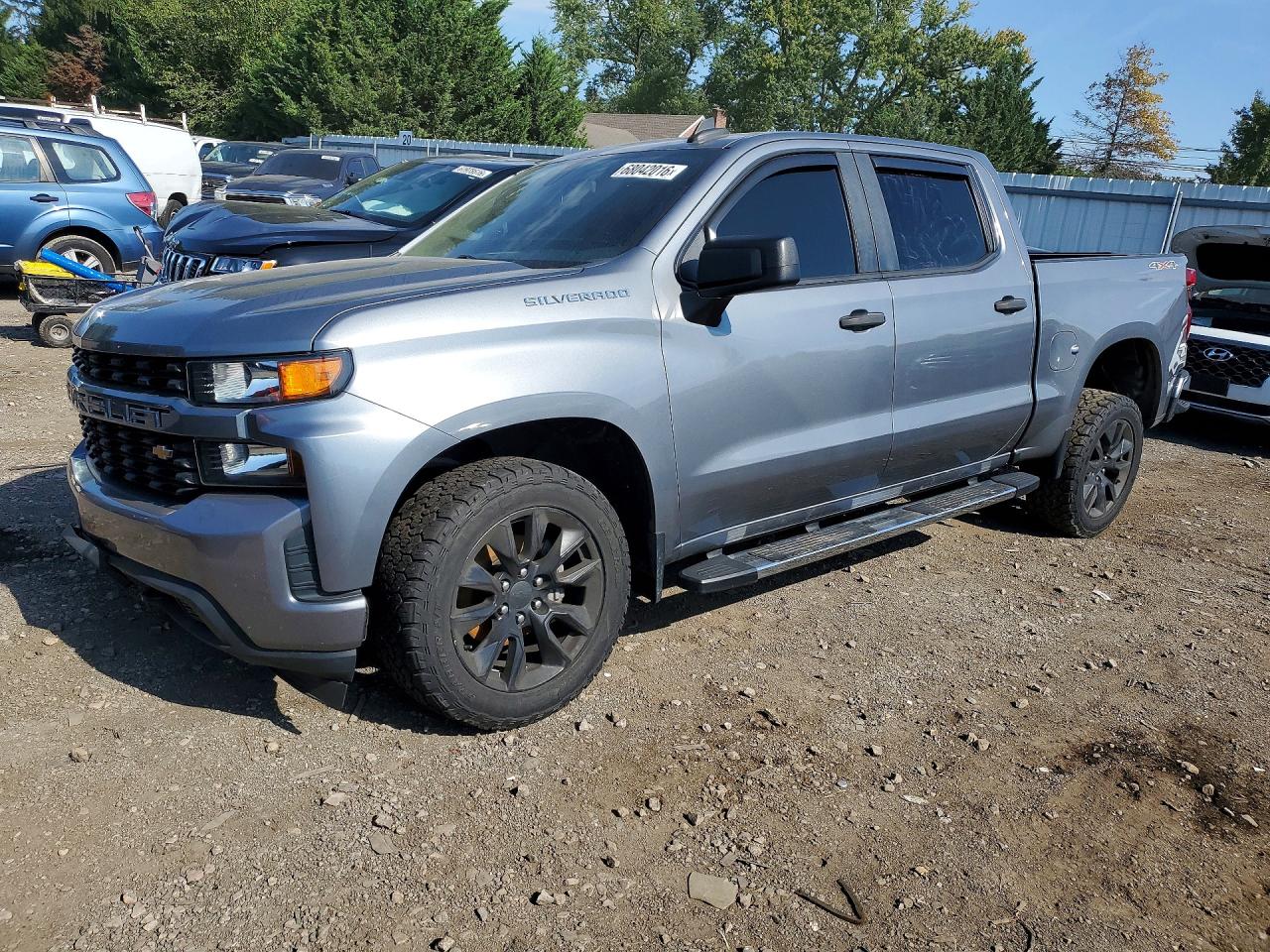 2021 CHEVROLET SILVERADO Custom — Front 3/4