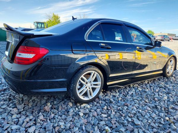 2012 MERCEDES-BENZ C