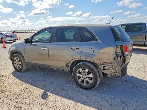 2013 KIA SORENTO Base / LX