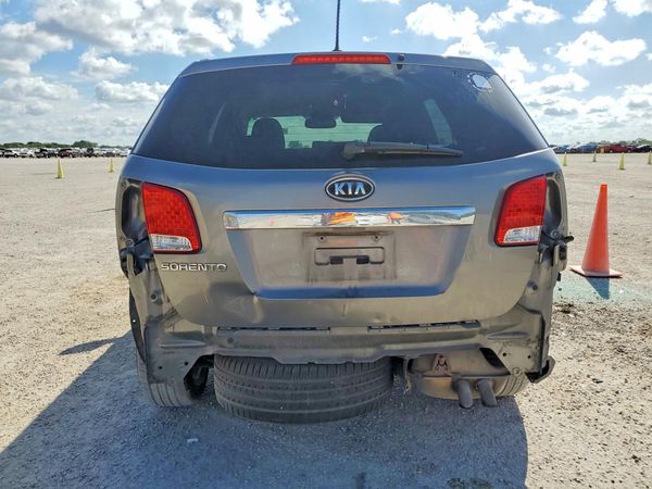 2013 KIA SORENTO Base / LX