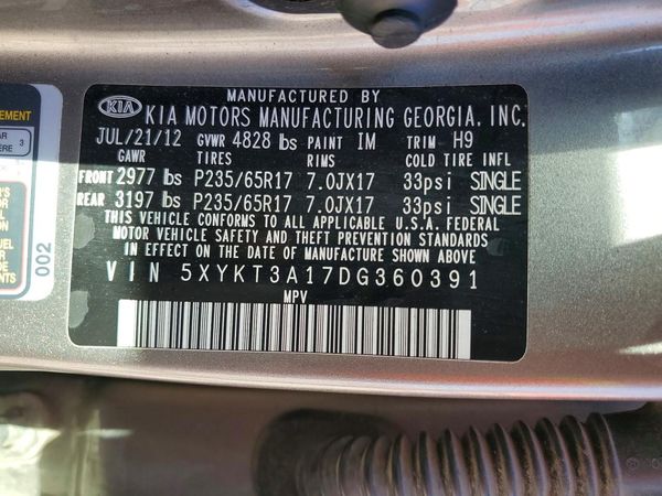 2013 KIA SORENTO Base / LX