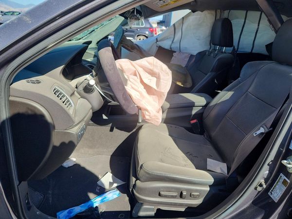 2017 ACURA RDX Advance Package — DENT