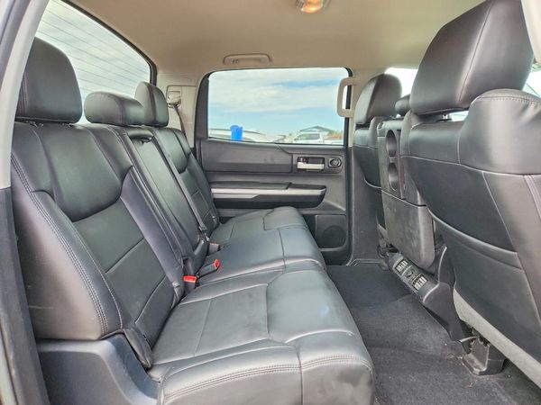 2017 TOYOTA TUNDRA SR5/TRD Pro