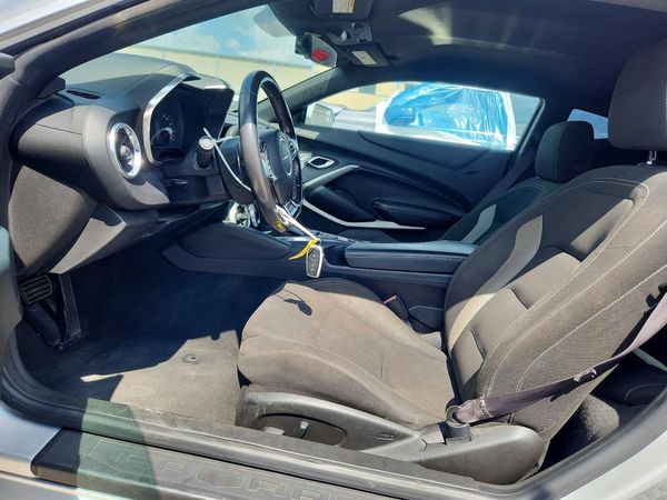 2017 CHEVROLET CAMARO 1LT