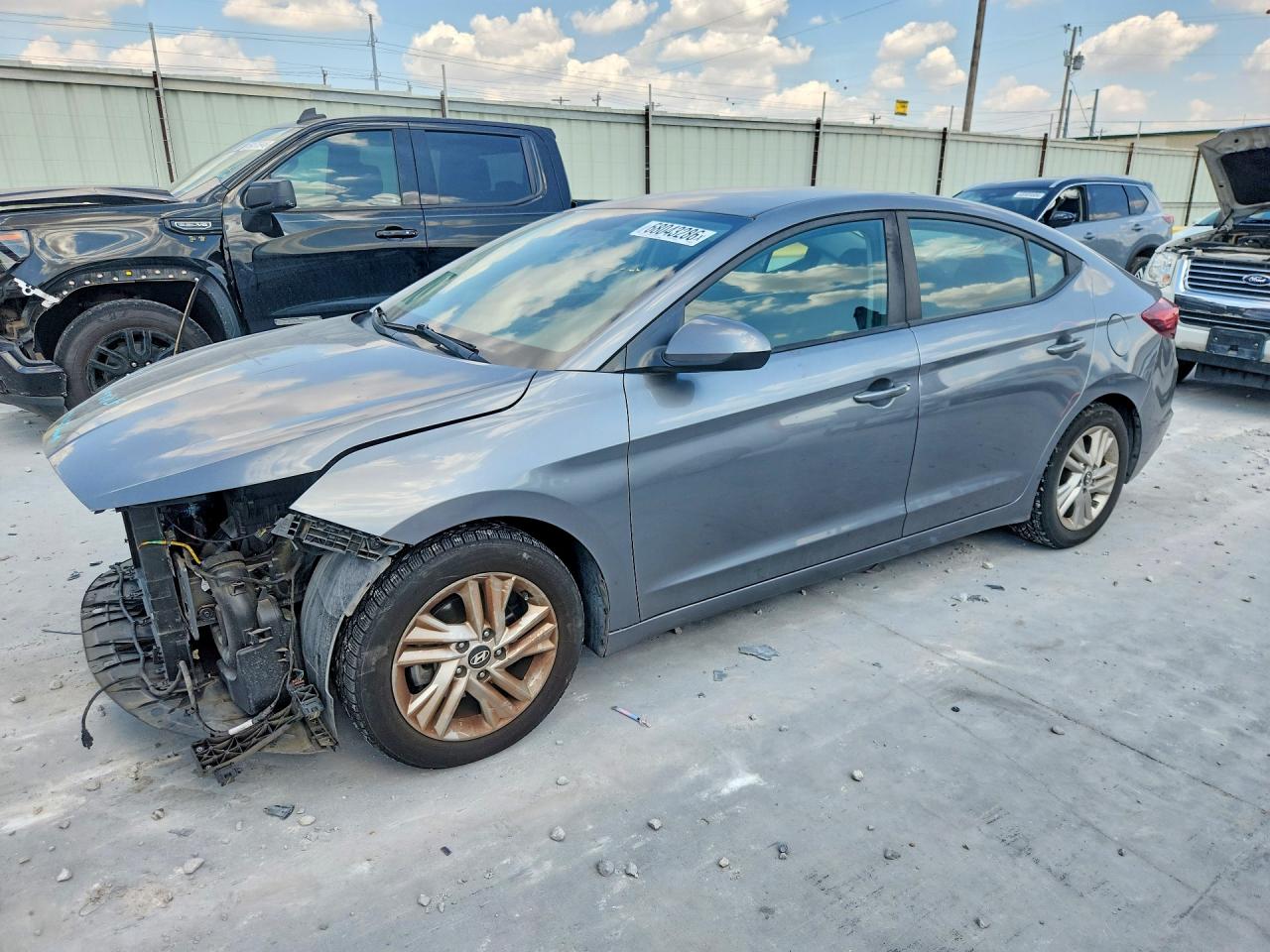 2019 HYUNDAI ELANTRA — Front 3/4
