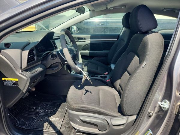 2019 HYUNDAI ELANTRA — DENT